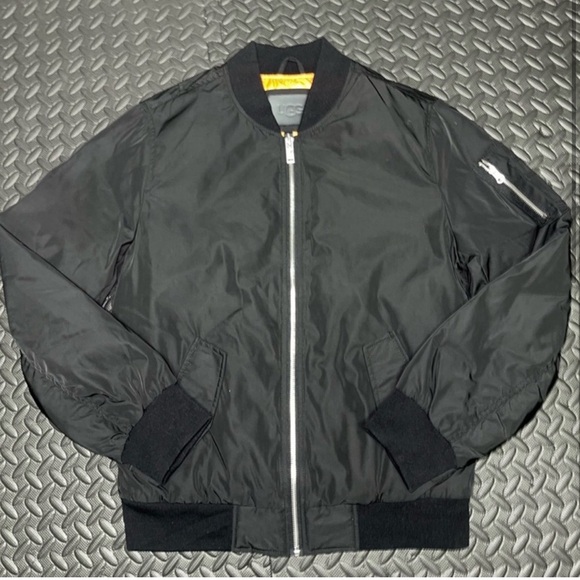 UGG Freddie Bomber Jacket Water Resistant Black Size Small - Picture 2 of 9